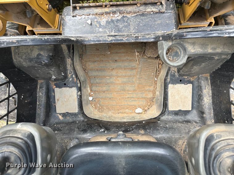 image for item EV2894 2015 Caterpillar 236D skid steer loader