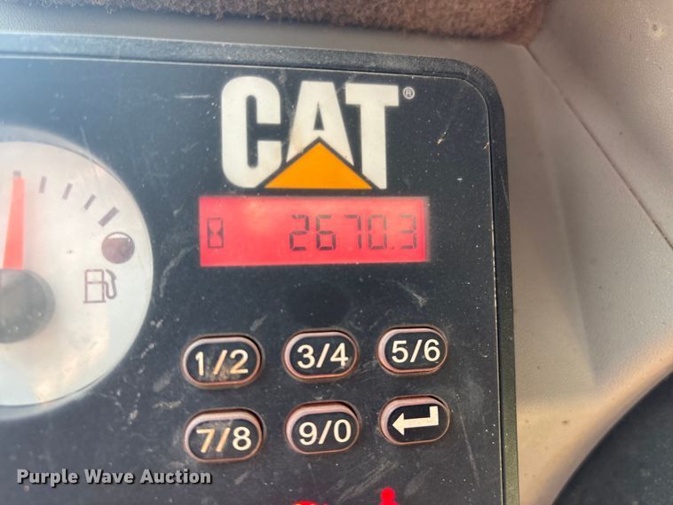 image for item EV2894 2015 Caterpillar 236D skid steer loader