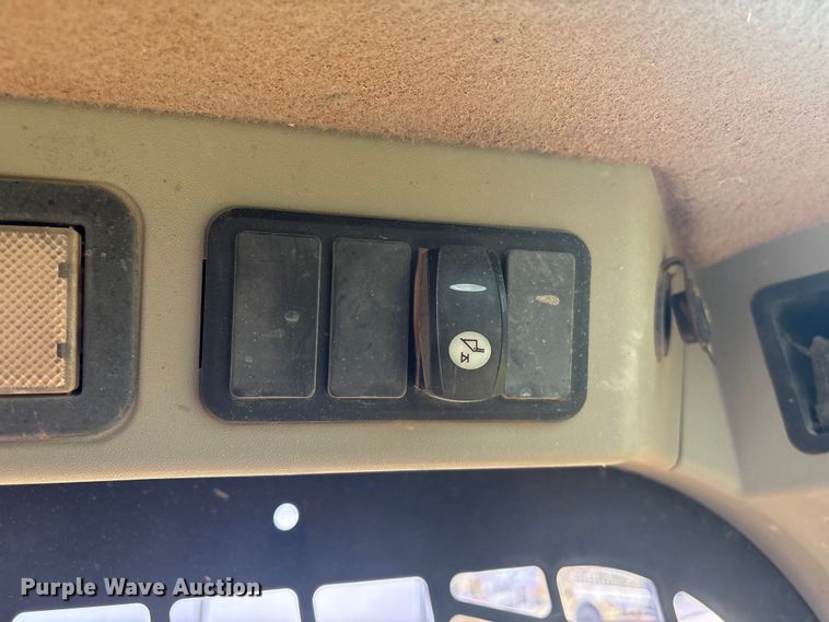 image for item EV2894 2015 Caterpillar 236D skid steer loader