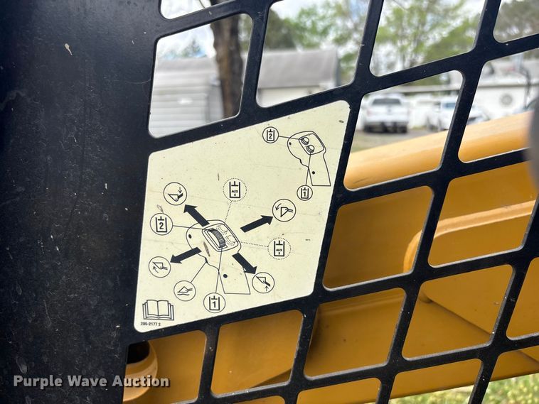 image for item EV2894 2015 Caterpillar 236D skid steer loader