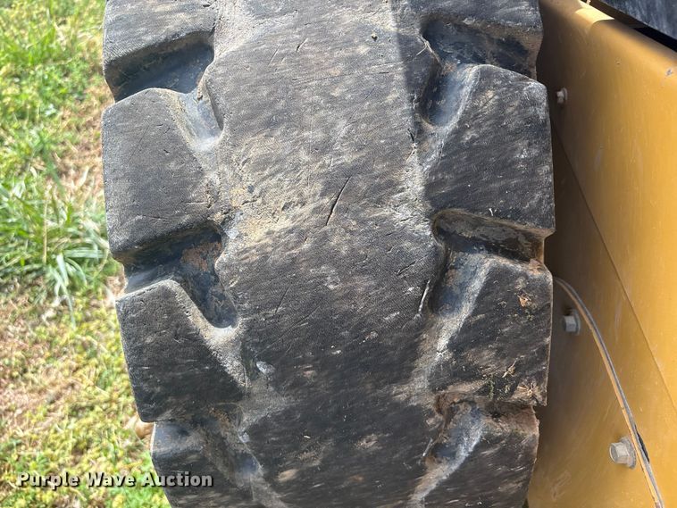 image for item EV2894 2015 Caterpillar 236D skid steer loader