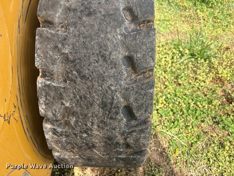 image for item EV2894 2015 Caterpillar 236D skid steer loader