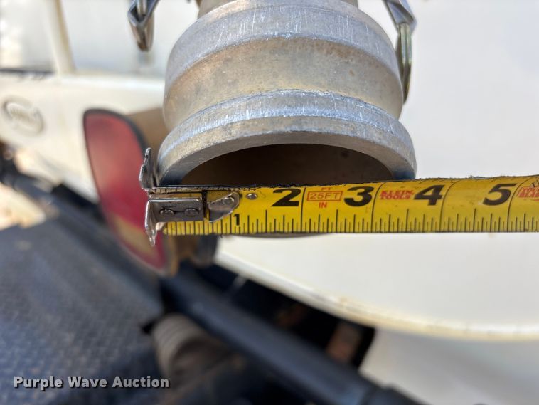 image for item EV2900 2015 Peterbilt PB337 water truck