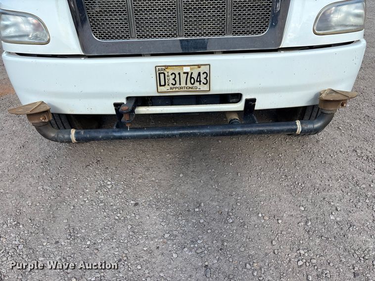 image for item EV2900 2015 Peterbilt PB337 water truck