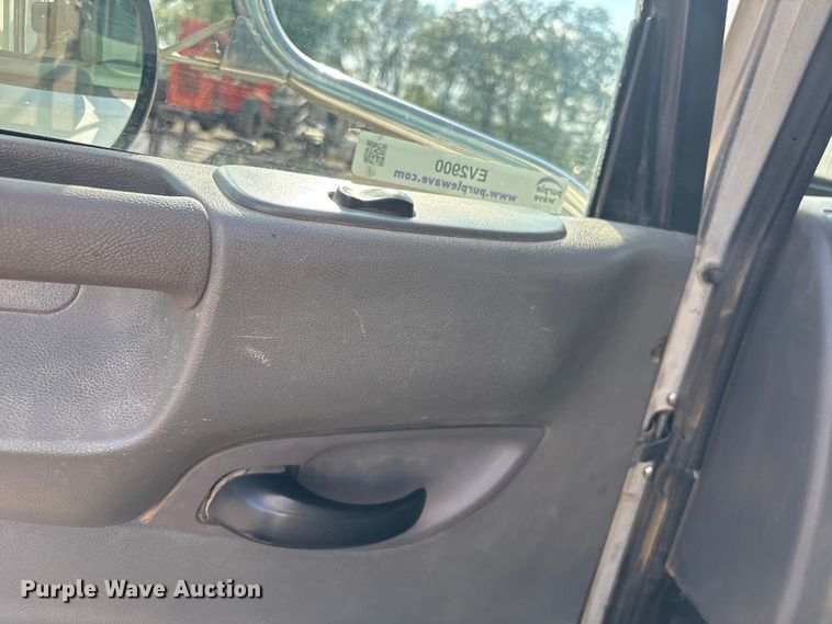 image for item EV2900 2015 Peterbilt PB337 water truck