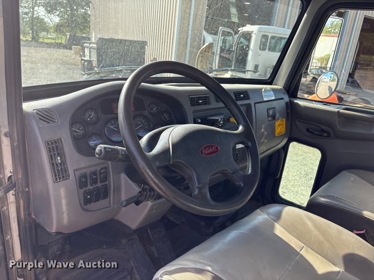 image for item EV2900 2015 Peterbilt PB337 water truck