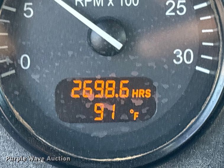 image for item EV2900 2015 Peterbilt PB337 water truck