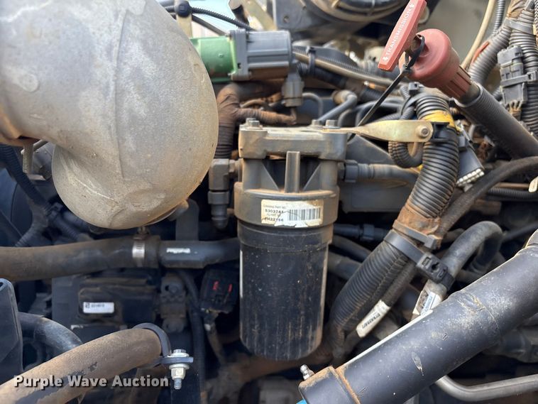 image for item EV2900 2015 Peterbilt PB337 water truck