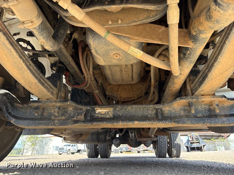 image for item EV2900 2015 Peterbilt PB337 water truck