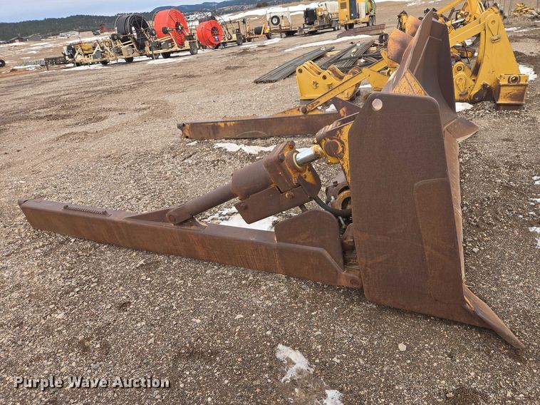 image for item EV5619 Caterpillar 7SU dozer blade