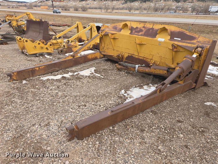image for item EV5619 Caterpillar 7SU dozer blade