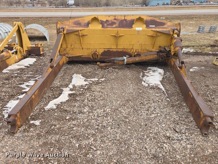 image for item EV5619 Caterpillar 7SU dozer blade