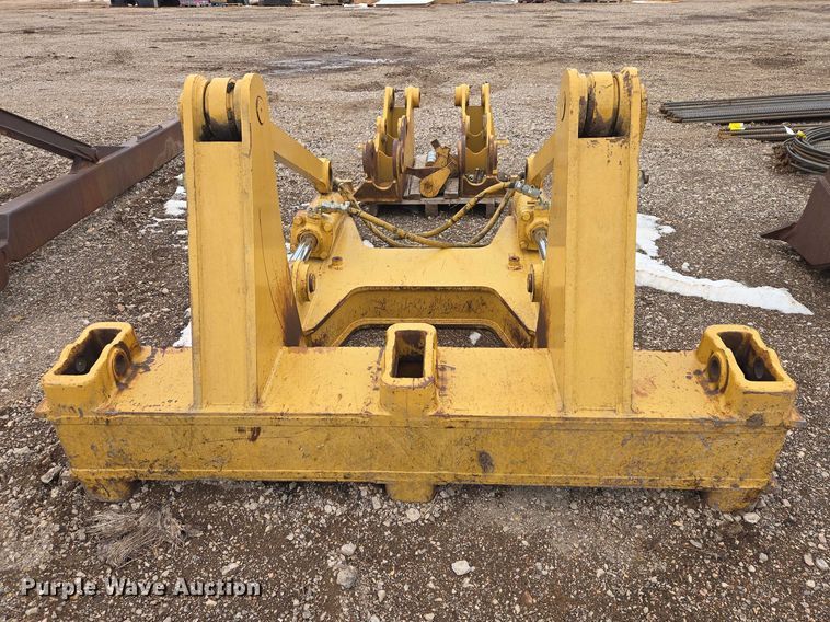 image for item EV5620 Caterpillar ripper