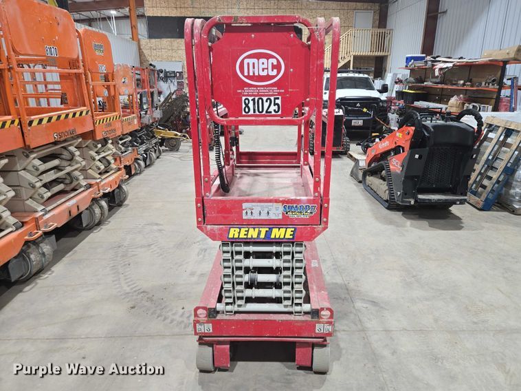 image for item EV5649 2018 MEC Micro 19 scissor lift