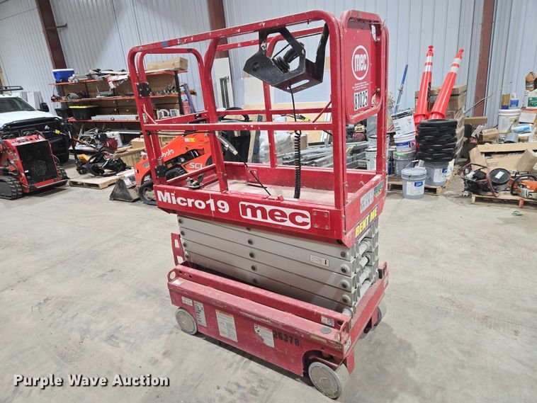 image for item EV5649 2018 MEC Micro 19 scissor lift