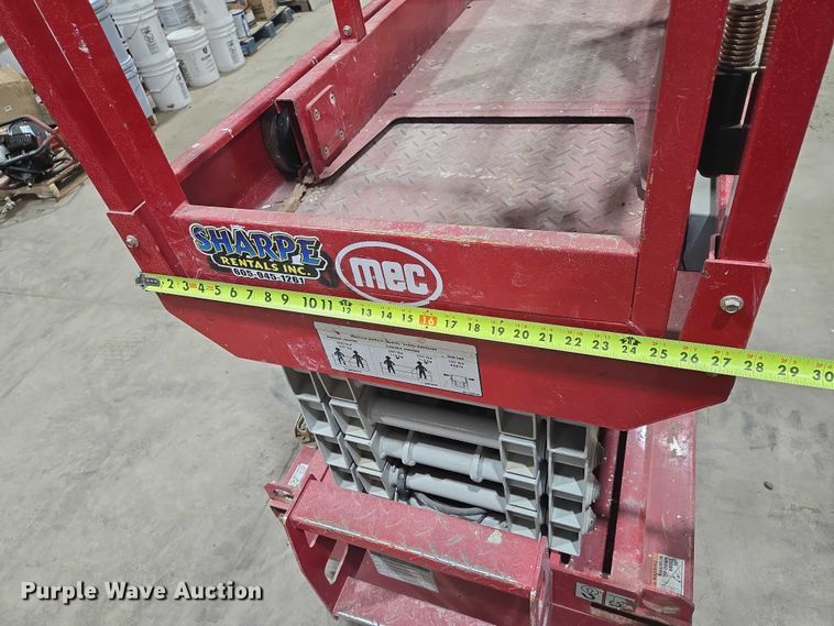 image for item EV5649 2018 MEC Micro 19 scissor lift