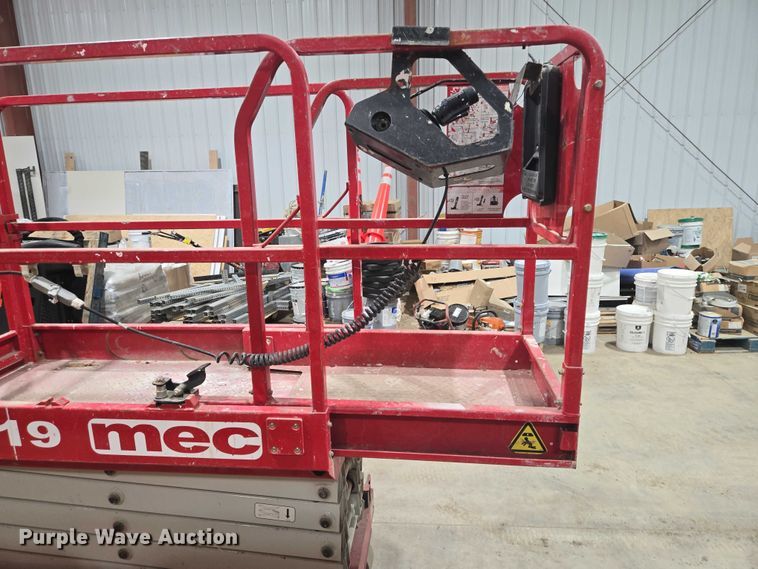 image for item EV5649 2018 MEC Micro 19 scissor lift