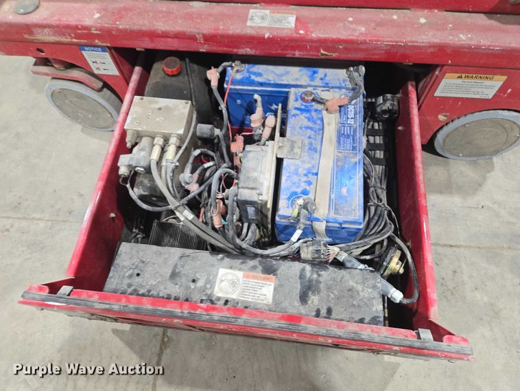 image for item EV5649 2018 MEC Micro 19 scissor lift