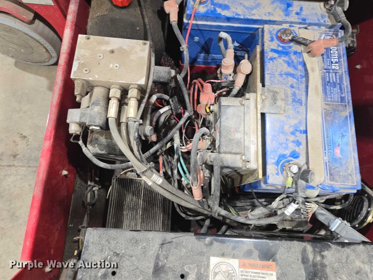 image for item EV5649 2018 MEC Micro 19 scissor lift