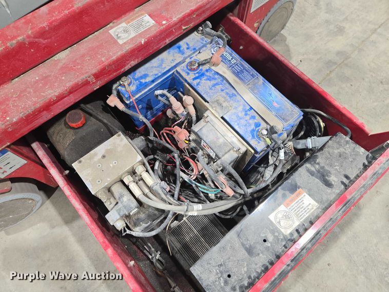 image for item EV5649 2018 MEC Micro 19 scissor lift