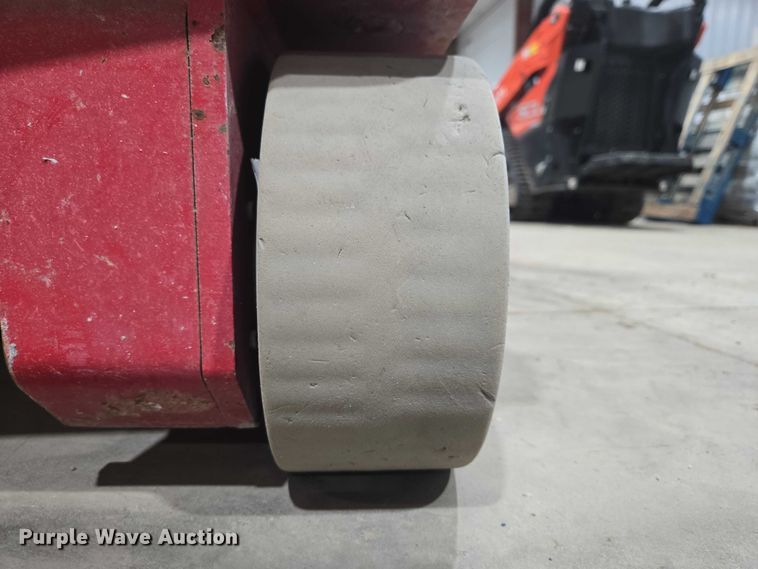 image for item EV5649 2018 MEC Micro 19 scissor lift