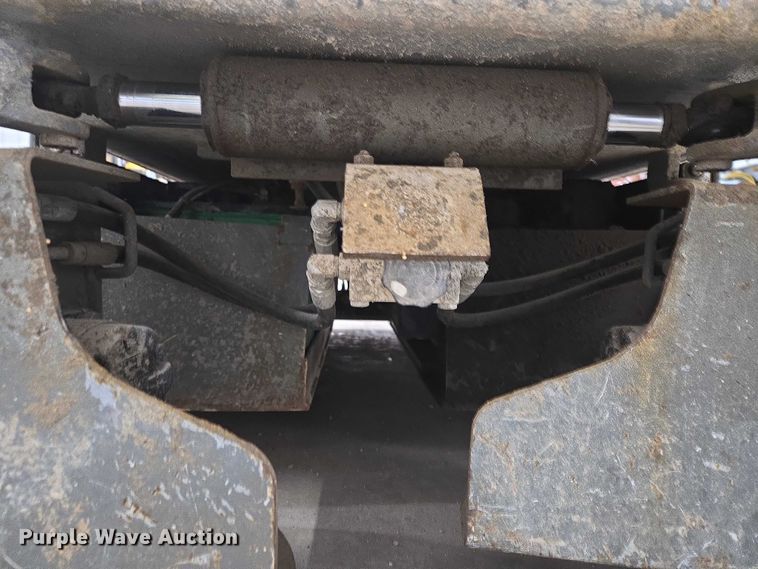 image for item EV5650 2015 Skyjack SJIH 3219 scissor lift