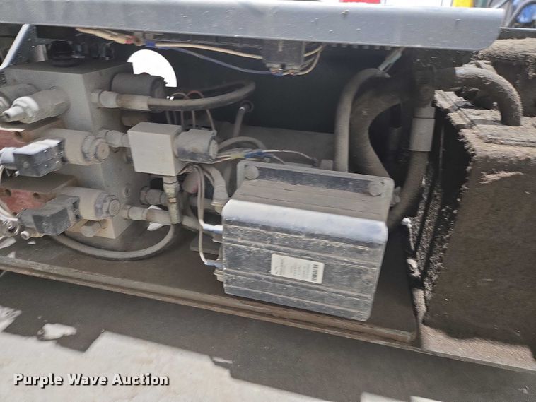 image for item EV5650 2015 Skyjack SJIH 3219 scissor lift