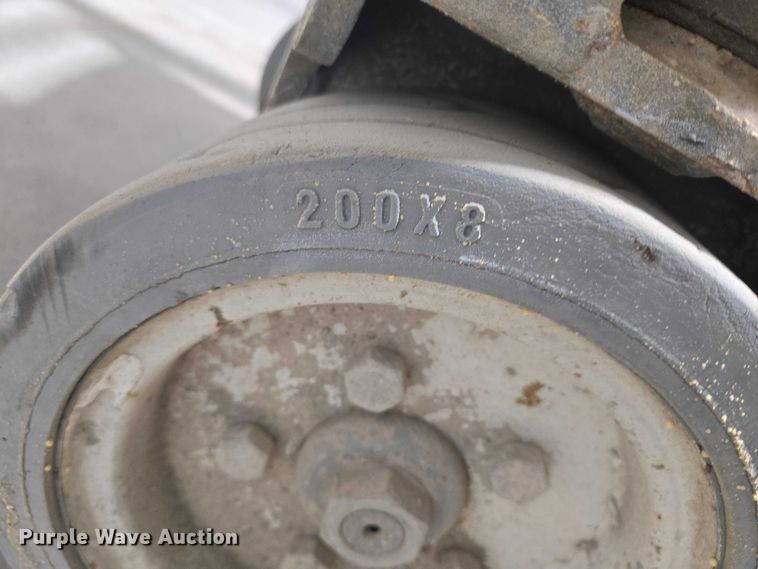 image for item EV5650 2015 Skyjack SJIH 3219 scissor lift