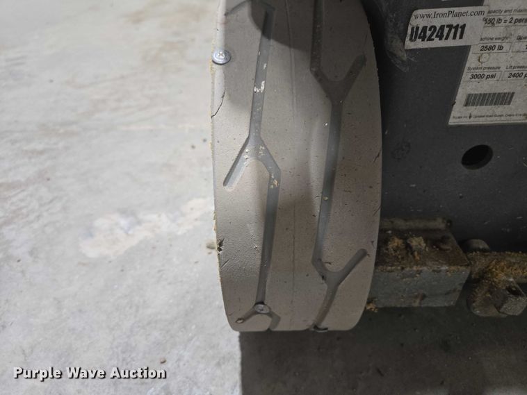 image for item EV5650 2015 Skyjack SJIH 3219 scissor lift