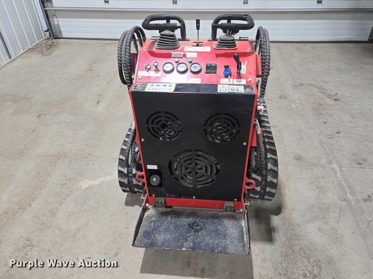 image for item EV5651 2023 SDLOOL SL380C compact utility loader