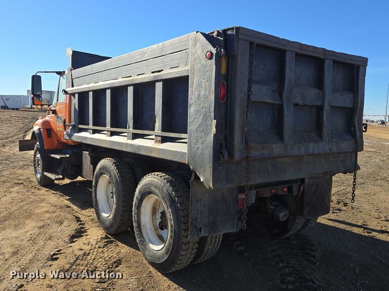 image for item EV5654 2008 International 7400 dump truck
