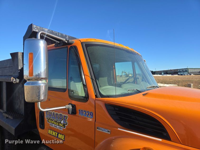 image for item EV5654 2008 International 7400 dump truck