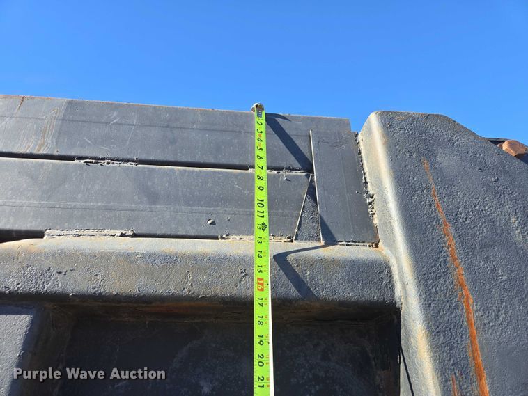 image for item EV5654 2008 International 7400 dump truck