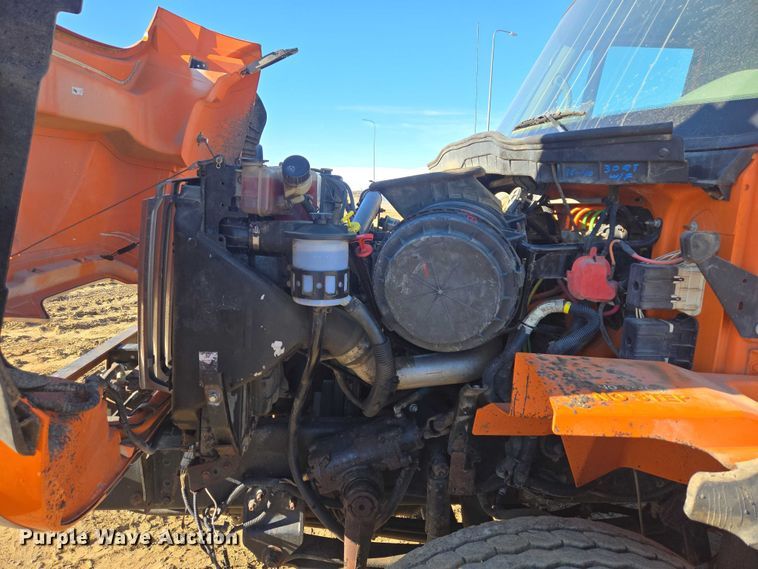 image for item EV5654 2008 International 7400 dump truck