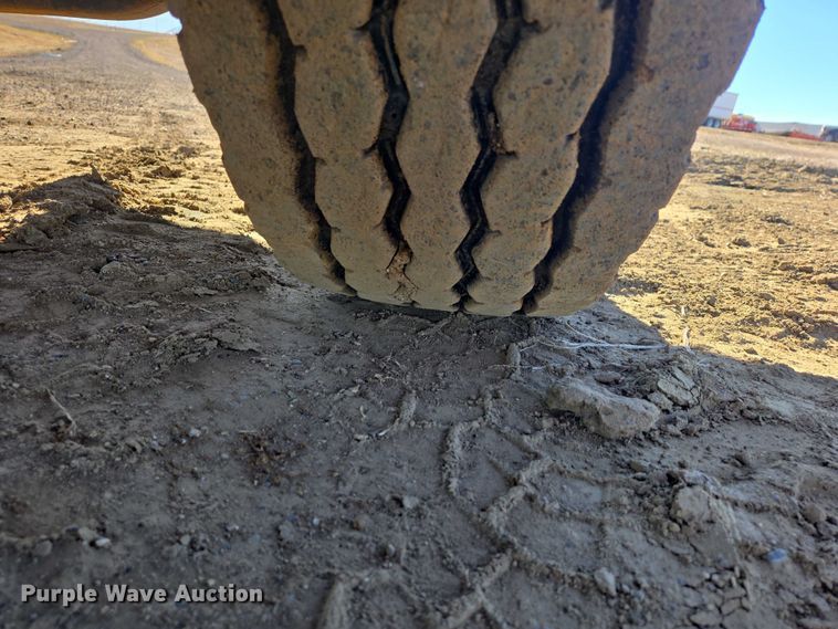 image for item EV5654 2008 International 7400 dump truck