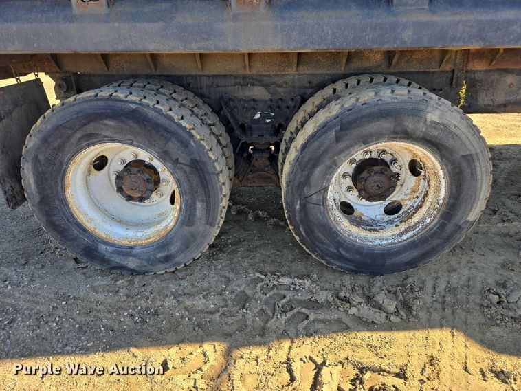 image for item EV5654 2008 International 7400 dump truck