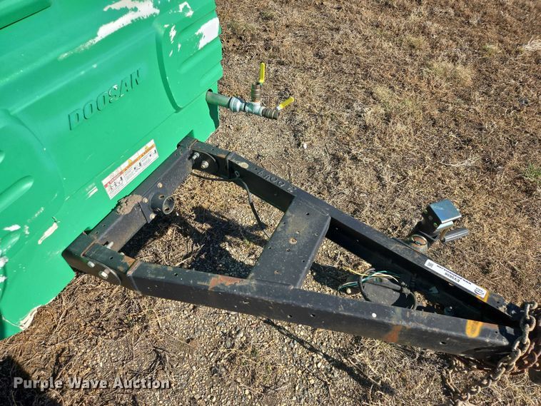 image for item EV5656 2018 Doosan P185WD0-T4F air compressor