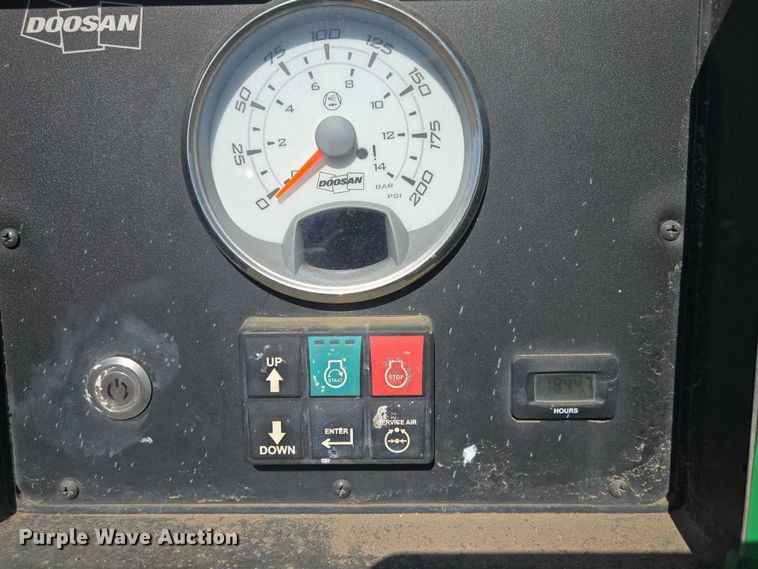 image for item EV5656 2018 Doosan P185WD0-T4F air compressor