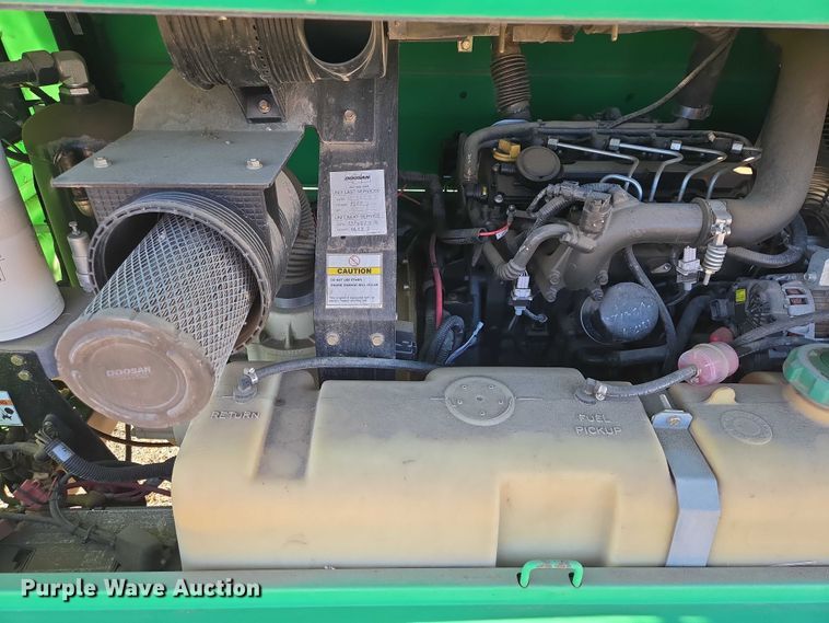image for item EV5656 2018 Doosan P185WD0-T4F air compressor