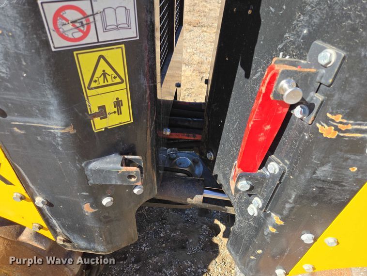 image for item EV5659 2018 Rammax 1575 trench compactor