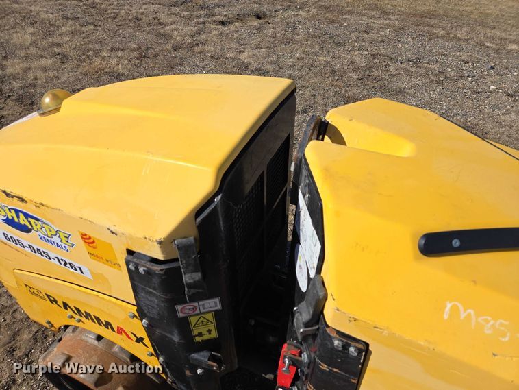 image for item EV5659 2018 Rammax 1575 trench compactor