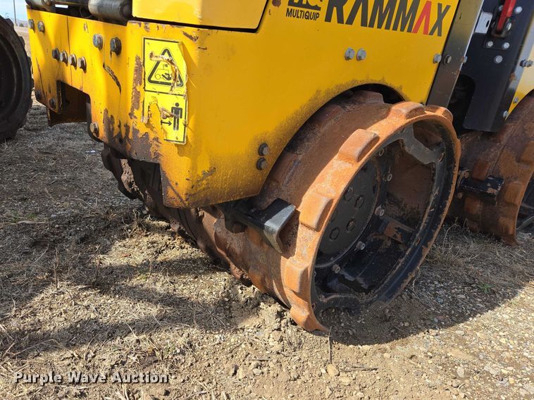 image for item EV5663 2021 Rammax 1575 trench compactor