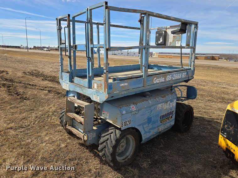 image for item EV5664 2005 Genie GS2668RT scissor lift