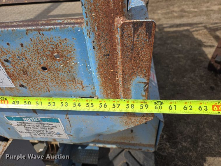 image for item EV5664 2005 Genie GS2668RT scissor lift