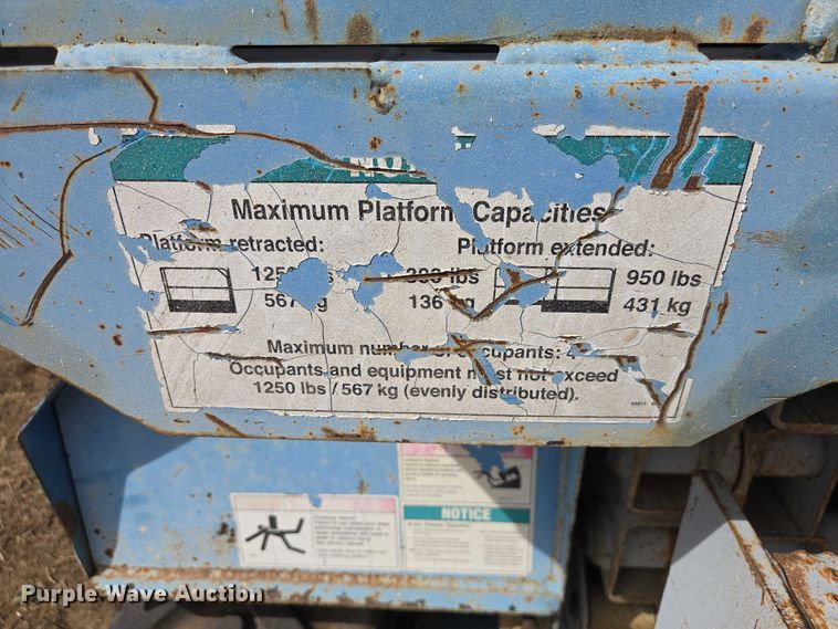image for item EV5664 2005 Genie GS2668RT scissor lift