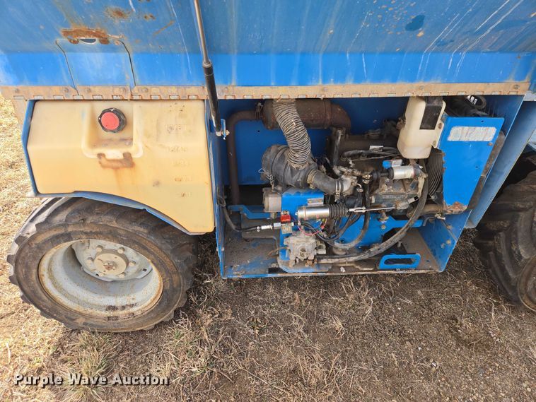 image for item EV5664 2005 Genie GS2668RT scissor lift