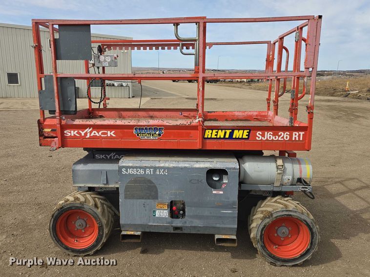 image for item EV5665 2014 Skyjack SJ6826RT scissor lift