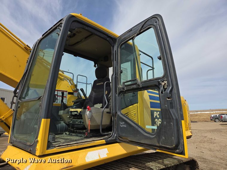 image for item EV5666 2013 Komatsu PC360LC-10 excavator