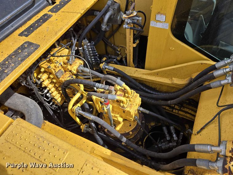 image for item EV5666 2013 Komatsu PC360LC-10 excavator