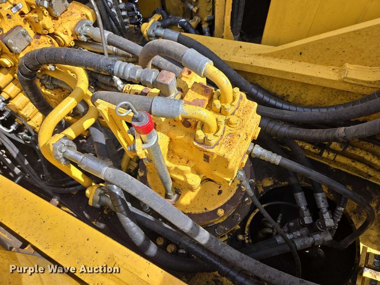 image for item EV5666 2013 Komatsu PC360LC-10 excavator